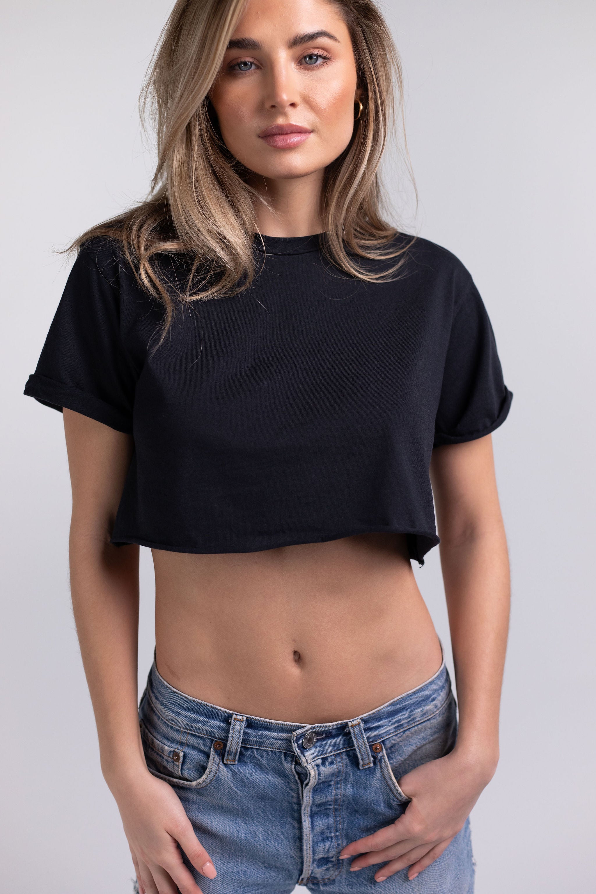 RACHEL CROPPED TEE - VINTAGE BLACK