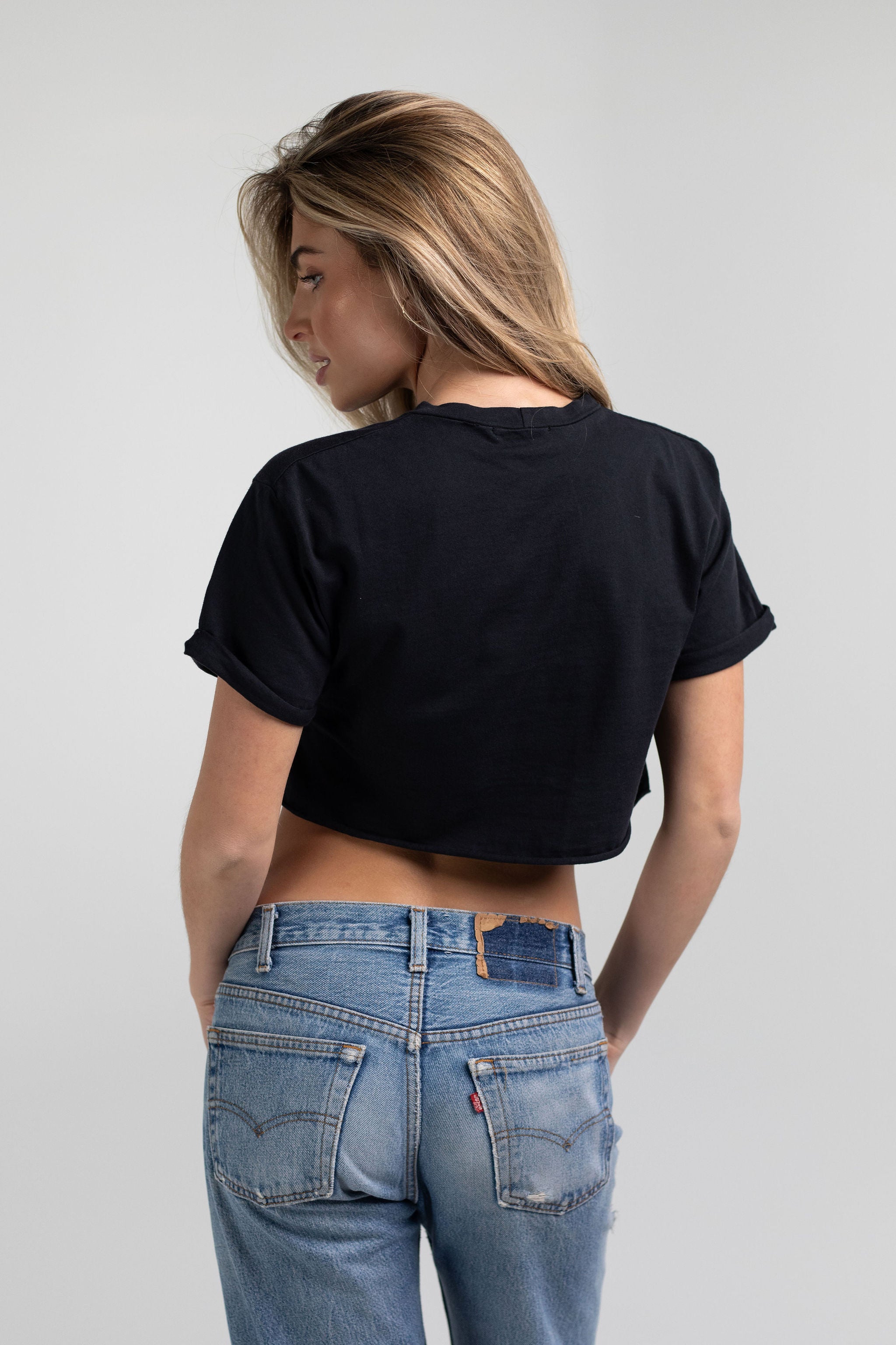 RACHEL CROPPED TEE - VINTAGE BLACK