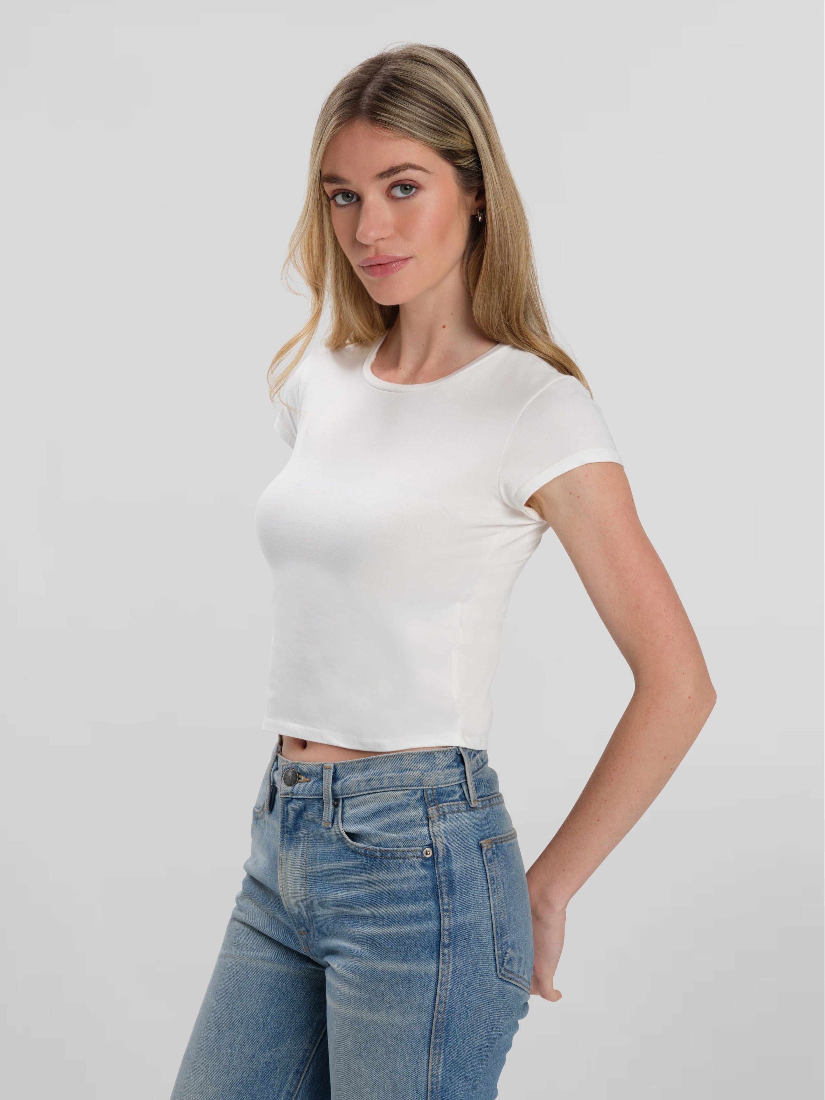 AMBER -WHITE